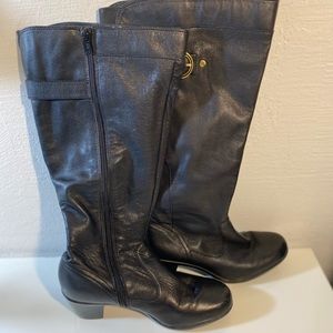 Naturalizer leather black boots, size 7 wide